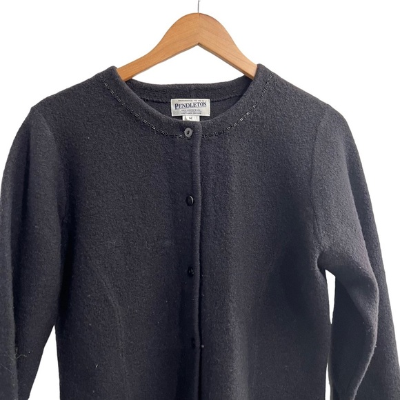 PENDLETON 100% Virgin Wool Black Beaded Cardigan Size Medium - Picture 3 of 10